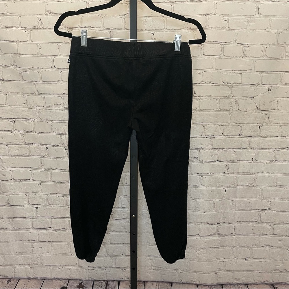 Fabletics Black Lightly Printed Draw String Jogger - Picture 3 of 3